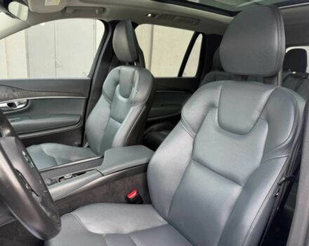 Белый Вольво ХС90, объемом двигателя 2 л и пробегом 32 тыс. км за 14000 $, фото 6 на Automoto.ua