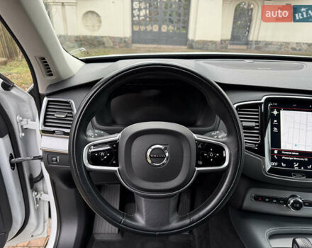 Белый Вольво ХС90, объемом двигателя 2 л и пробегом 145 тыс. км за 38400 $, фото 97 на Automoto.ua