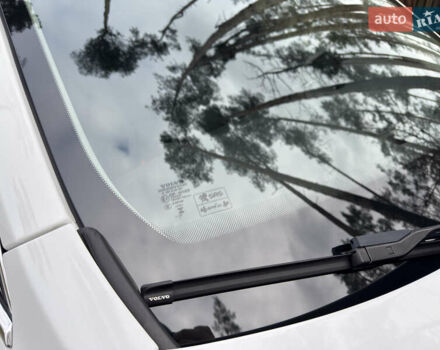 Белый Вольво ХС90, объемом двигателя 2 л и пробегом 145 тыс. км за 38400 $, фото 31 на Automoto.ua
