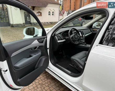 Белый Вольво ХС90, объемом двигателя 2 л и пробегом 145 тыс. км за 38400 $, фото 80 на Automoto.ua