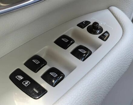 Білий Вольво ХС90, об'ємом двигуна 2 л та пробігом 48 тис. км за 24000 $, фото 12 на Automoto.ua