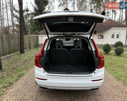 Белый Вольво ХС90, объемом двигателя 2 л и пробегом 145 тыс. км за 38400 $, фото 133 на Automoto.ua