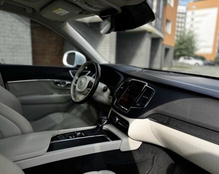 Білий Вольво ХС90, об'ємом двигуна 2 л та пробігом 82 тис. км за 38500 $, фото 23 на Automoto.ua