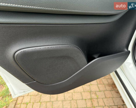 Белый Вольво ХС90, объемом двигателя 2 л и пробегом 145 тыс. км за 38400 $, фото 120 на Automoto.ua