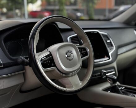 Білий Вольво ХС90, об'ємом двигуна 2 л та пробігом 82 тис. км за 38500 $, фото 17 на Automoto.ua