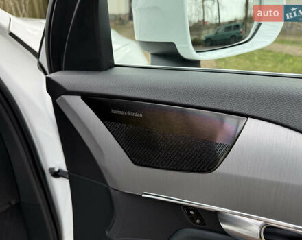 Белый Вольво ХС90, объемом двигателя 2 л и пробегом 145 тыс. км за 38400 $, фото 159 на Automoto.ua