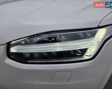 Белый Вольво ХС90, объемом двигателя 1.97 л и пробегом 117 тыс. км за 45500 $, фото 8 на Automoto.ua