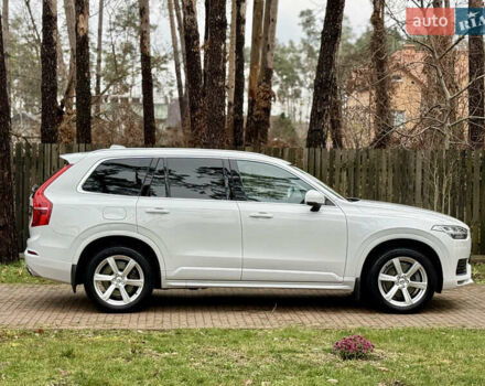 Белый Вольво ХС90, объемом двигателя 2 л и пробегом 145 тыс. км за 38400 $, фото 4 на Automoto.ua