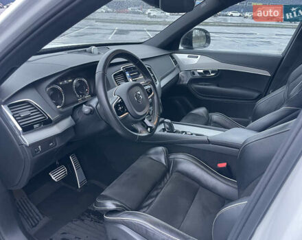 Белый Вольво ХС90, объемом двигателя 1.97 л и пробегом 98 тыс. км за 43500 $, фото 40 на Automoto.ua