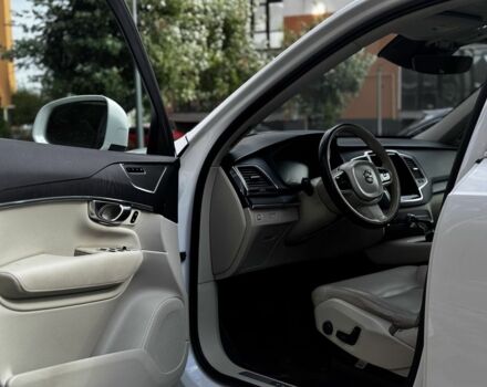 Білий Вольво ХС90, об'ємом двигуна 2 л та пробігом 82 тис. км за 38500 $, фото 15 на Automoto.ua