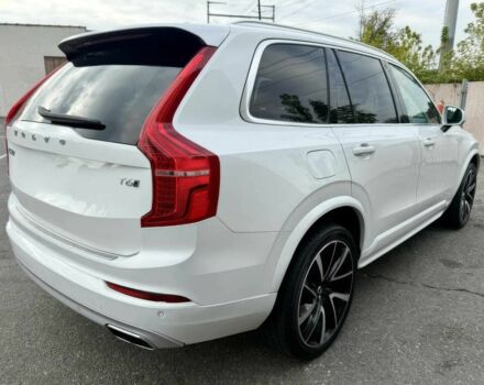 Белый Вольво ХС90, объемом двигателя 2 л и пробегом 32 тыс. км за 14000 $, фото 3 на Automoto.ua