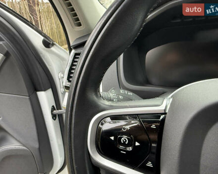 Белый Вольво ХС90, объемом двигателя 2 л и пробегом 145 тыс. км за 38400 $, фото 98 на Automoto.ua