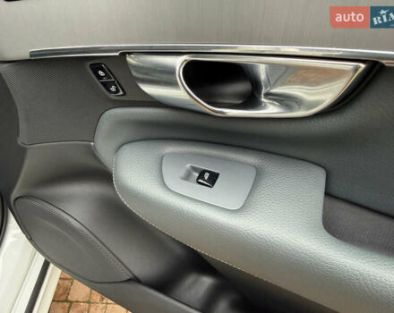 Белый Вольво ХС90, объемом двигателя 2 л и пробегом 145 тыс. км за 38400 $, фото 160 на Automoto.ua