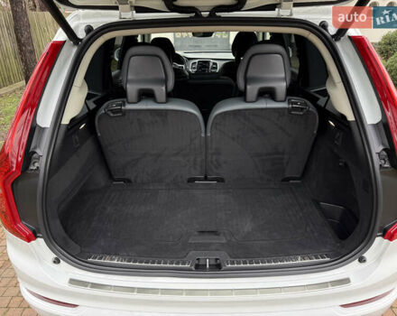 Белый Вольво ХС90, объемом двигателя 2 л и пробегом 145 тыс. км за 38400 $, фото 137 на Automoto.ua