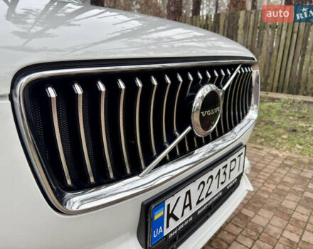 Белый Вольво ХС90, объемом двигателя 2 л и пробегом 145 тыс. км за 38400 $, фото 72 на Automoto.ua