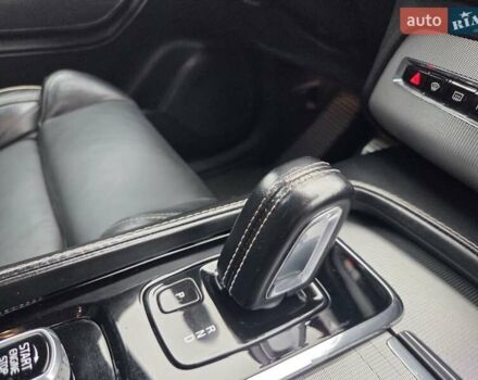 Белый Вольво ХС90, объемом двигателя 1.97 л и пробегом 117 тыс. км за 45500 $, фото 39 на Automoto.ua