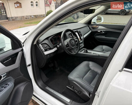 Белый Вольво ХС90, объемом двигателя 2 л и пробегом 145 тыс. км за 38400 $, фото 81 на Automoto.ua