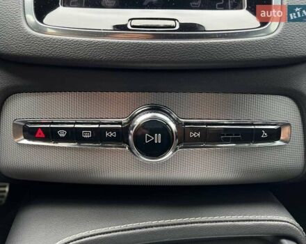 Білий Вольво ХС90, об'ємом двигуна 1.97 л та пробігом 58 тис. км за 44990 $, фото 22 на Automoto.ua
