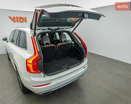 Белый Вольво ХС90, объемом двигателя 2 л и пробегом 111 тыс. км за 47030 $, фото 6 на Automoto.ua