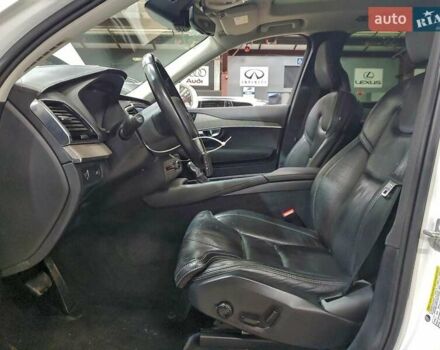 Белый Вольво ХС90, объемом двигателя 1.97 л и пробегом 168 тыс. км за 17500 $, фото 7 на Automoto.ua