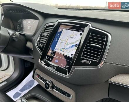 Белый Вольво ХС90, объемом двигателя 2 л и пробегом 142 тыс. км за 42888 $, фото 108 на Automoto.ua
