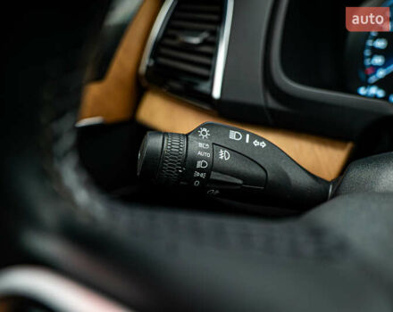 Белый Вольво ХС90, объемом двигателя 2 л и пробегом 111 тыс. км за 47030 $, фото 16 на Automoto.ua