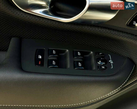 Вольво ХС90 2021 в Киеве на Automoto.ua Белый Вольво ХС90, объемом двигателя 2 л и пробегом 57 тыс. км за 45500 $, фото 19 на Automoto.ua