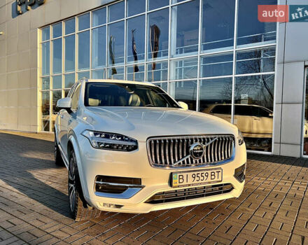 Белый Вольво ХС90, объемом двигателя 1.97 л и пробегом 85 тыс. км за 47800 $, фото 7 на Automoto.ua