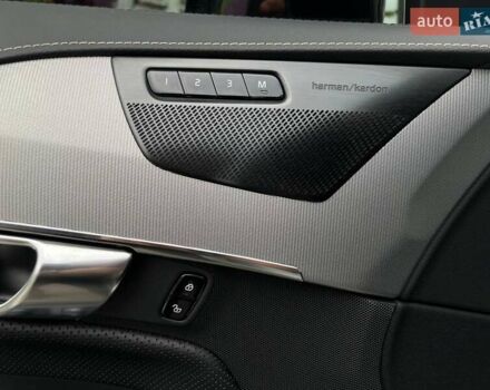 Білий Вольво ХС90, об'ємом двигуна 1.97 л та пробігом 58 тис. км за 44990 $, фото 13 на Automoto.ua