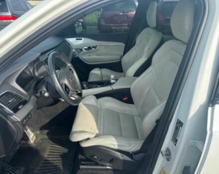 Белый Вольво ХС90, объемом двигателя 2 л и пробегом 15 тыс. км за 14000 $, фото 9 на Automoto.ua