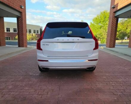 Вольво ХС90 2021 у Дніпро (Дніпропетровську) на Automoto.ua Білий Вольво ХС90, об'ємом двигуна 2 л та пробігом 25 тис. км за 26700 $, фото 4 на Automoto.ua