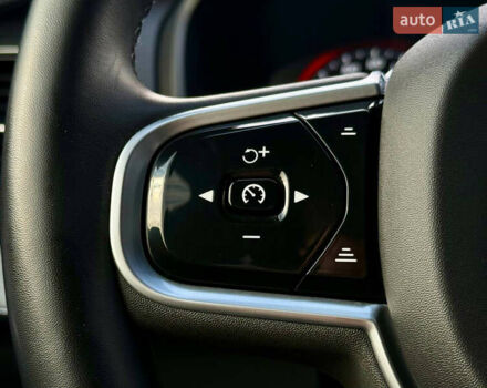 Вольво ХС90 2021 в Киеве на Automoto.ua Белый Вольво ХС90, объемом двигателя 2 л и пробегом 57 тыс. км за 45500 $, фото 26 на Automoto.ua