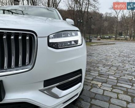 Белый Вольво ХС90, объемом двигателя 2 л и пробегом 142 тыс. км за 42888 $, фото 75 на Automoto.ua