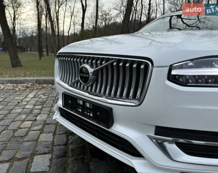 Белый Вольво ХС90, объемом двигателя 2 л и пробегом 142 тыс. км за 42888 $, фото 3 на Automoto.ua