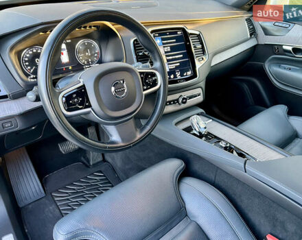 Белый Вольво ХС90, объемом двигателя 1.97 л и пробегом 85 тыс. км за 47800 $, фото 31 на Automoto.ua