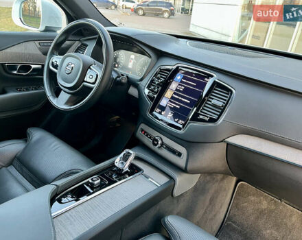 Белый Вольво ХС90, объемом двигателя 1.97 л и пробегом 85 тыс. км за 47800 $, фото 51 на Automoto.ua