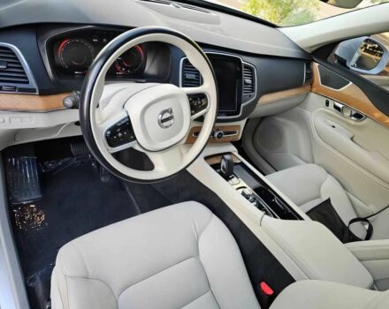 Вольво ХС90 2021 у Дніпро (Дніпропетровську) на Automoto.ua Білий Вольво ХС90, об'ємом двигуна 2 л та пробігом 25 тис. км за 26700 $, фото 8 на Automoto.ua