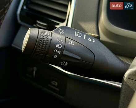 Вольво ХС90 2021 в Киеве на Automoto.ua Белый Вольво ХС90, объемом двигателя 2 л и пробегом 57 тыс. км за 45500 $, фото 23 на Automoto.ua