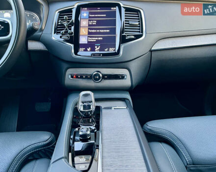 Белый Вольво ХС90, объемом двигателя 1.97 л и пробегом 85 тыс. км за 47800 $, фото 65 на Automoto.ua