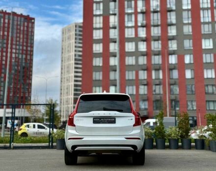 Вольво ХС90 2021 в Киеве на Automoto.ua Белый Вольво ХС90, объемом двигателя 2 л и пробегом 57 тыс. км за 45500 $, фото 8 на Automoto.ua