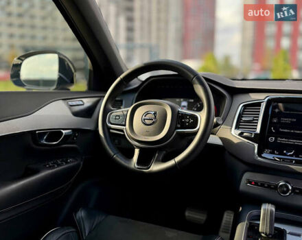 Вольво ХС90 2021 в Киеве на Automoto.ua Белый Вольво ХС90, объемом двигателя 2 л и пробегом 57 тыс. км за 45500 $, фото 41 на Automoto.ua