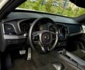 Вольво ХС90 2021 в Киеве на Automoto.ua Белый Вольво ХС90, объемом двигателя 2 л и пробегом 57 тыс. км за 45500 $, фото 12 на Automoto.ua