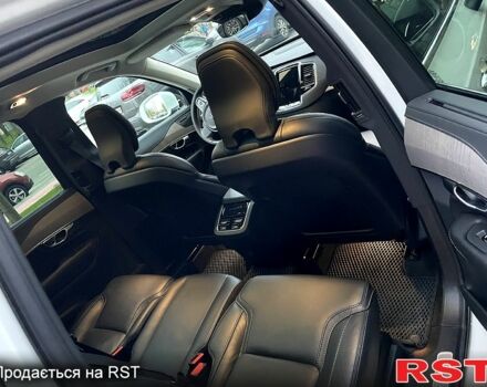 Белый Вольво ХС90, объемом двигателя 2 л и пробегом 35 тыс. км за 57500 $, фото 1 на Automoto.ua
