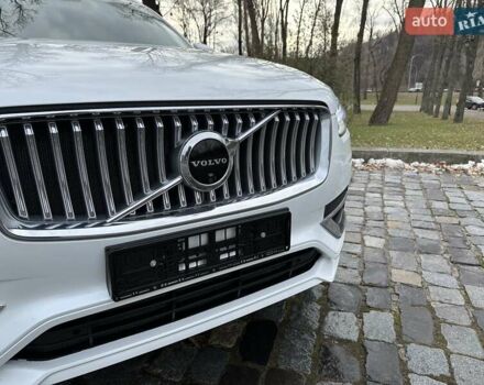 Белый Вольво ХС90, объемом двигателя 2 л и пробегом 142 тыс. км за 42888 $, фото 85 на Automoto.ua