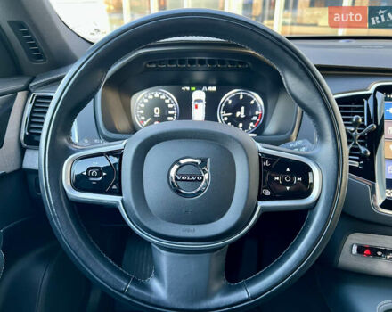 Белый Вольво ХС90, объемом двигателя 1.97 л и пробегом 85 тыс. км за 47800 $, фото 67 на Automoto.ua