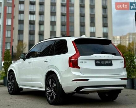 Вольво ХС90 2021 в Киеве на Automoto.ua Белый Вольво ХС90, объемом двигателя 2 л и пробегом 57 тыс. км за 45500 $, фото 16 на Automoto.ua