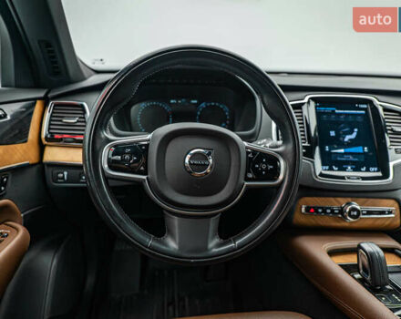 Белый Вольво ХС90, объемом двигателя 2 л и пробегом 111 тыс. км за 47030 $, фото 14 на Automoto.ua