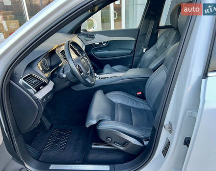 Белый Вольво ХС90, объемом двигателя 1.97 л и пробегом 85 тыс. км за 47800 $, фото 40 на Automoto.ua