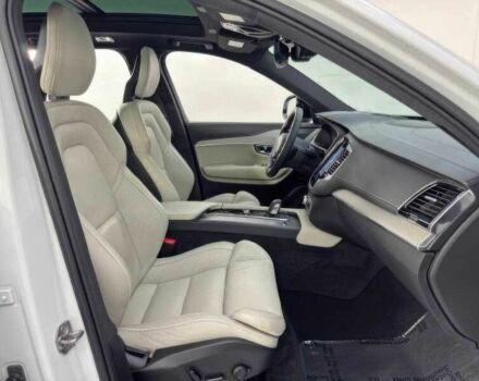 Белый Вольво ХС90, объемом двигателя 2 л и пробегом 54 тыс. км за 29900 $, фото 13 на Automoto.ua