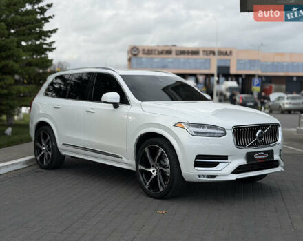 Белый Вольво ХС90, объемом двигателя 2 л и пробегом 77 тыс. км за 44000 $, фото 2 на Automoto.ua